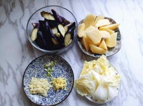 所以食材准备工作完成。