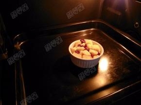 烤箱预热，180度中下层