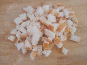 吐司切成小方块