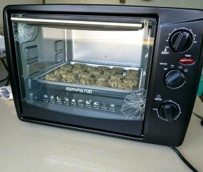 烤箱预热170°，上下温30分钟即可。