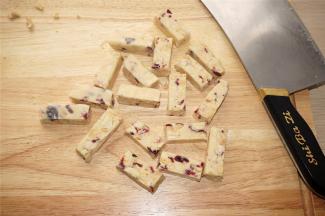 然后再切成小段即可。