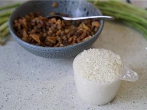 备好所用食材。