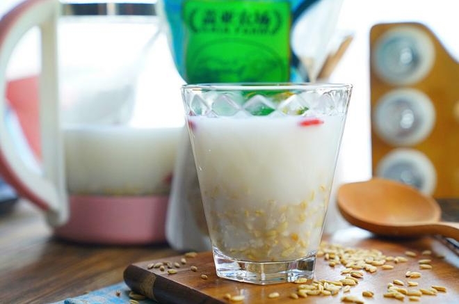 燕麦牛奶
