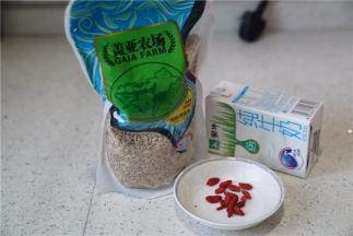 备好所用食材。