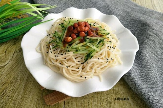 花生酱拌面