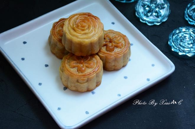 经典豆沙月饼