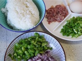 备好所用食材。