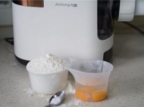 备好所用食材。