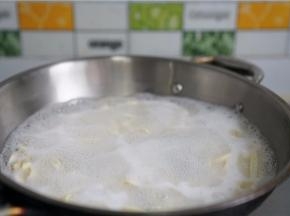 煮至面条熟透即可。