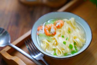 最后洒上少许的葱花即可。