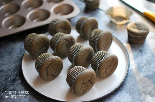 竹炭杯子蛋糕