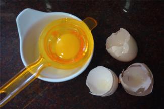 分离蛋白蛋黄。