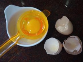 分离蛋白蛋黄。