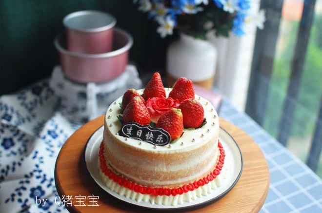 6寸草莓裸蛋糕