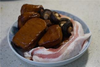 备好所用食材。