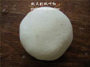 合口向下稍稍按扁