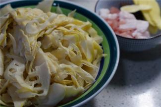 备好所用食材。