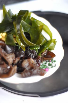 把配料全一起放入。