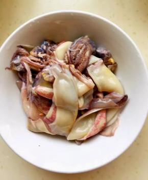 2、	用流水冲洗干净