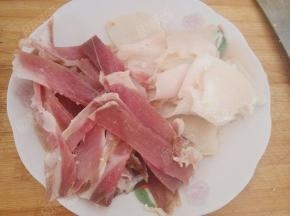 腊肉肥瘦分开切片