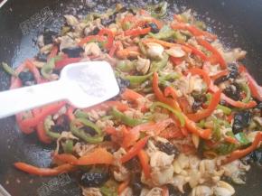 最后加入盐调味即可