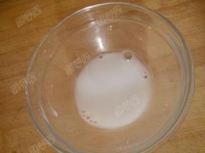 加入一点水调匀