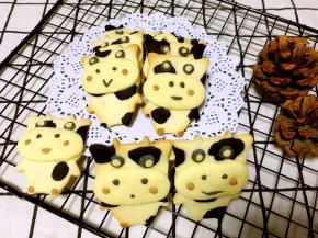 萌萌的奶牛饼干就做好啦