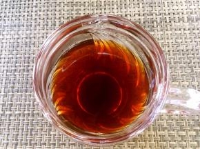 泡好的咖啡粉呈凝固块状
