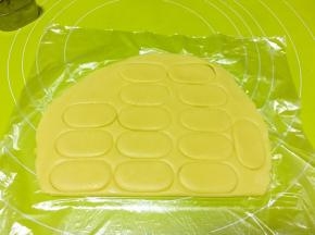 用鼻子模具压出椭圆形