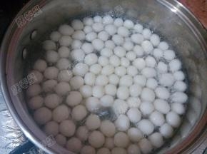 煮至小圆子浮起
