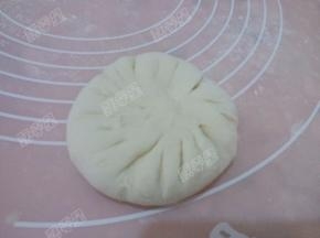 然后封口，把多余的面去掉