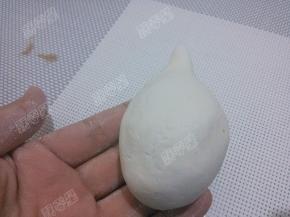 收口并捏出尖尖的角