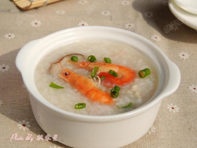 潮汕砂锅海鲜粥