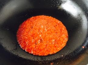 炒至出红油