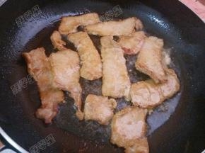 将里脊肉煎熟