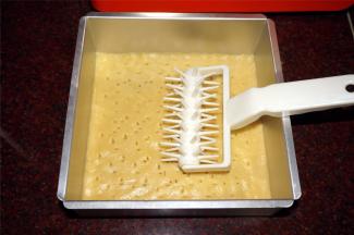 扎上一些小孔。