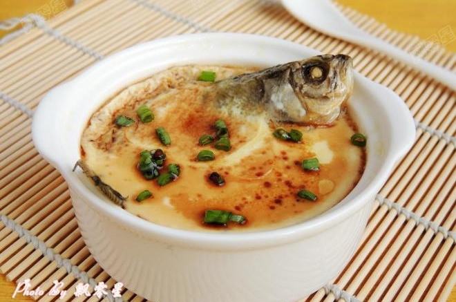 鲫鱼蒸蛋