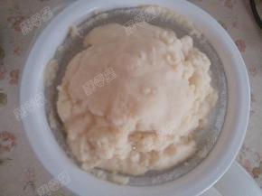 磨好的豆浆过滤