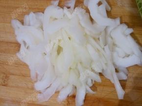 菜瓜去皮切成薄片