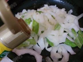 最后淋入一点香油即可