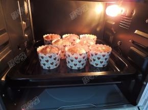 至表面上色，即可取出晾凉