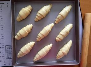 放入烤箱二次发酵40分钟