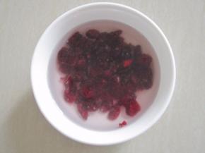 蔓越莓用清泡30分钟。