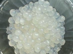 然后捞出放凉开水中过凉