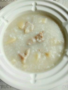 炖到芋头软糯，肉质软烂