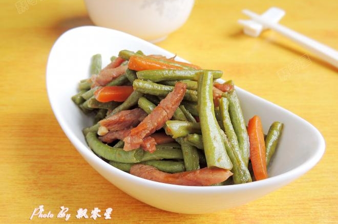 腊肉炒豇豆