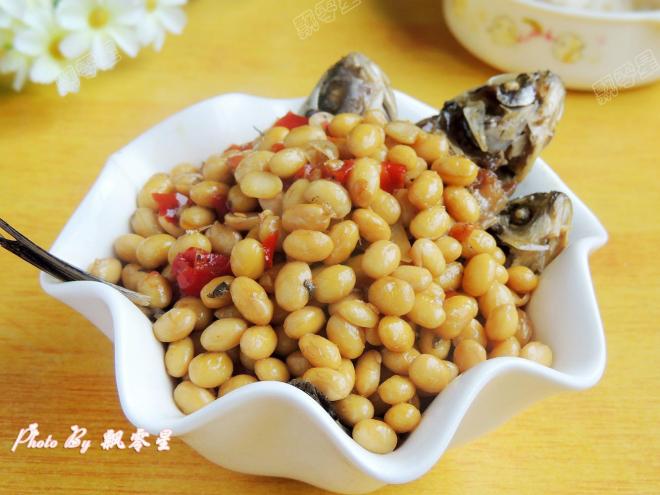 黄豆焖野生小鲫鱼
