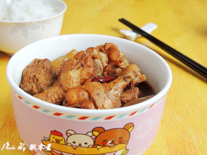 老黄瓜冻豆腐炖鸡翅根