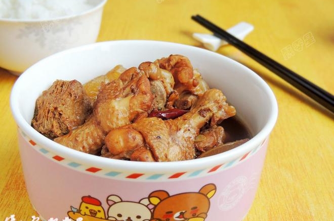 老黄瓜冻豆腐炖鸡翅根