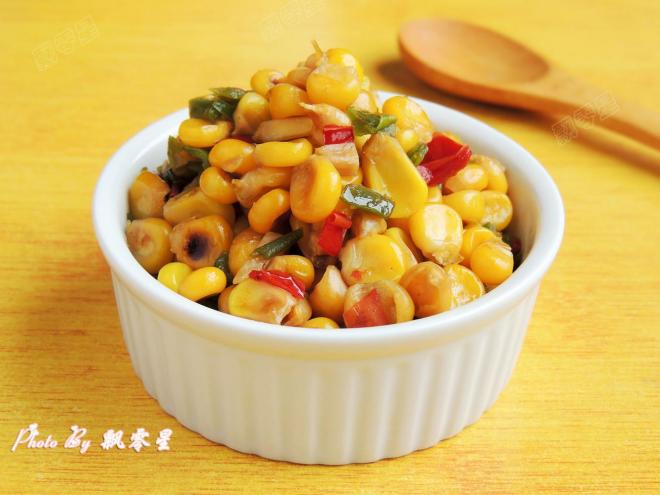 青红椒炒玉米粒